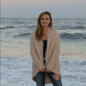 Meet your Posher, Kaci